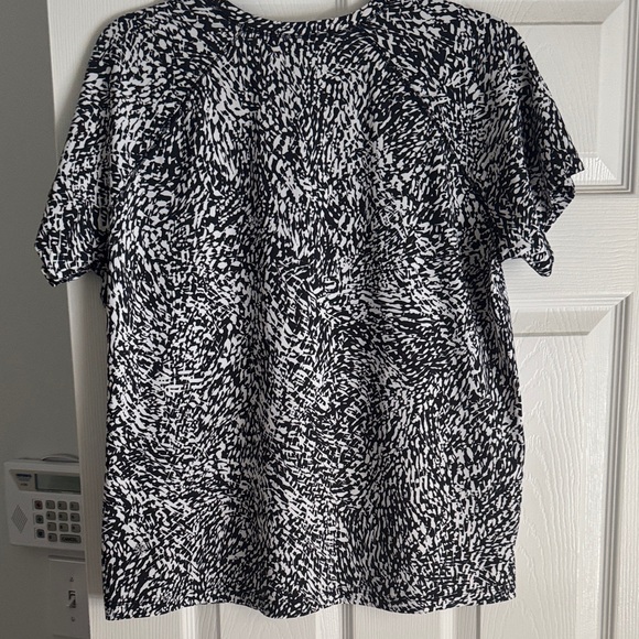 Athleta Patterned Short Sleeve Athletic Top M - Picture 9 of 16